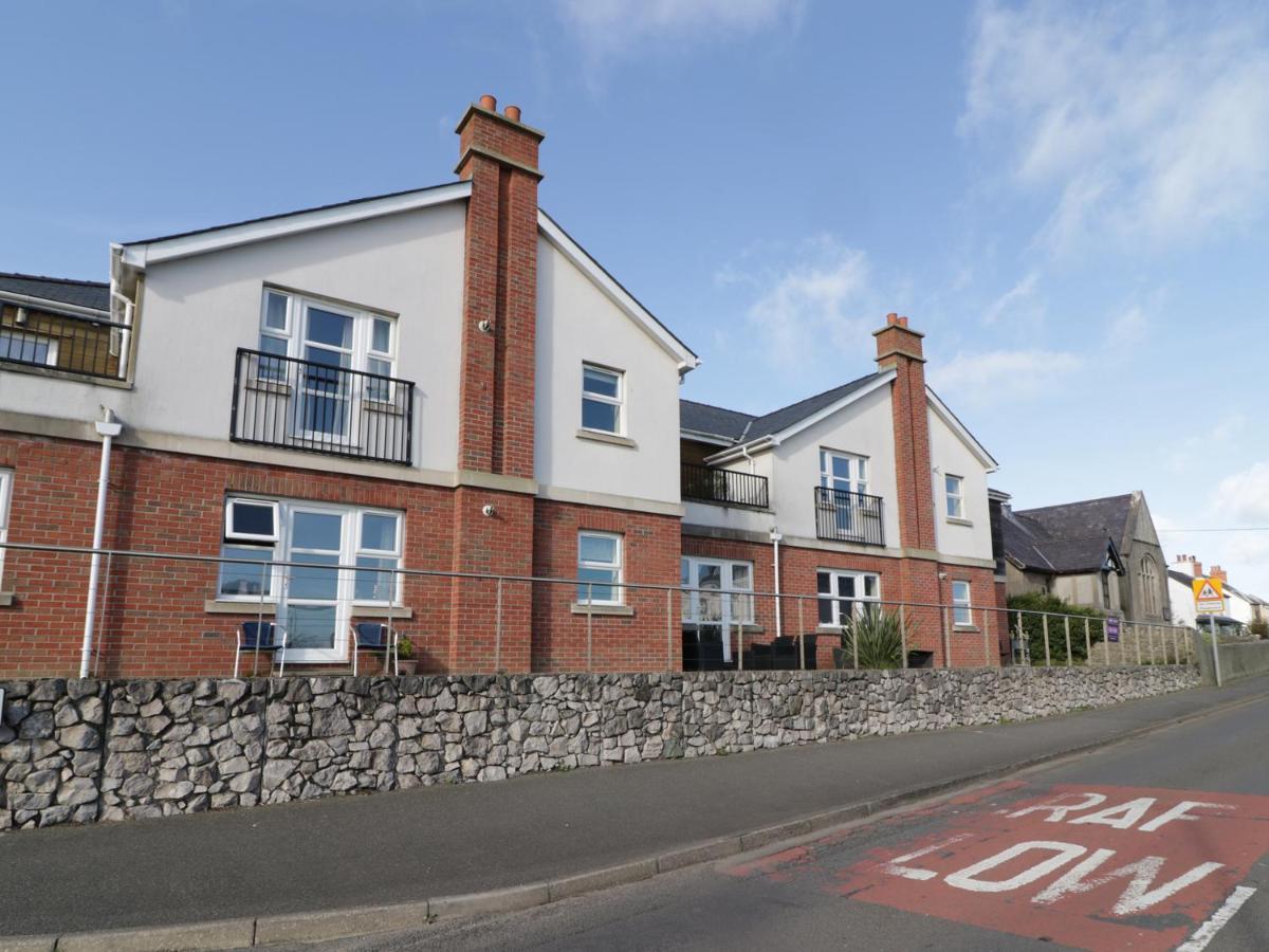 Bay View Villa Benllech Exterior photo